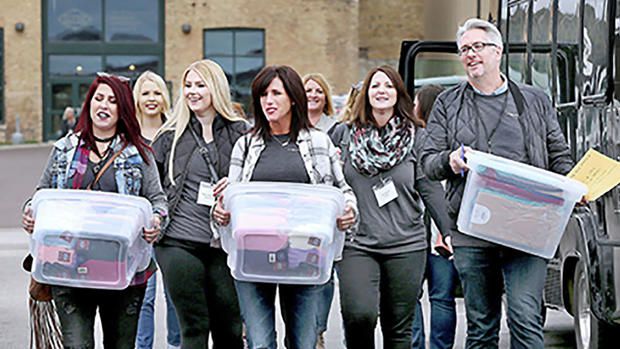 Maurices Employees Giving Back To Their Community