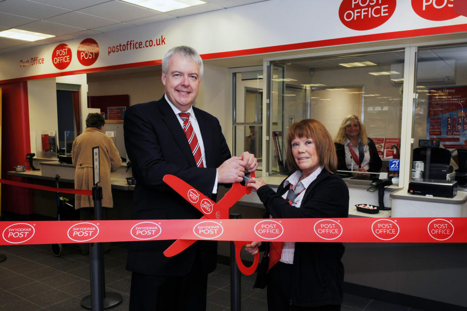 Modernising Stores Of The Uks Post Office